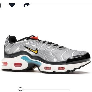 Nike Air Max Tennis Shoes